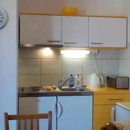 Gotovina Apartamento