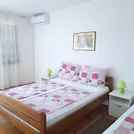 Appartement Gotovina *