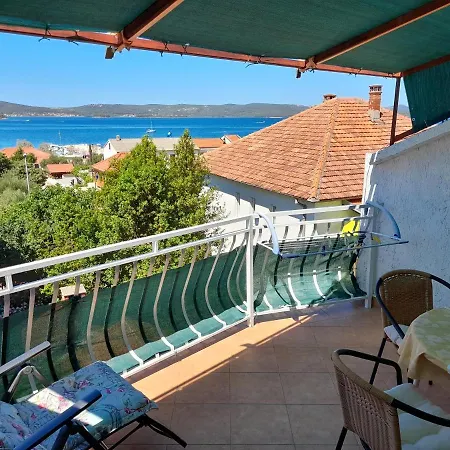 Apartment Gotovina *