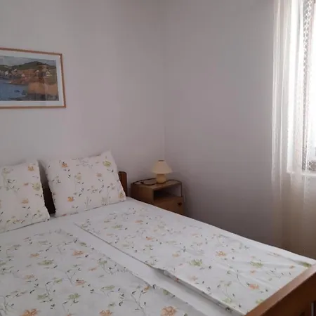 Gotovina Apartment *