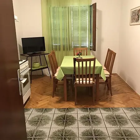 Gotovina Appartement *
