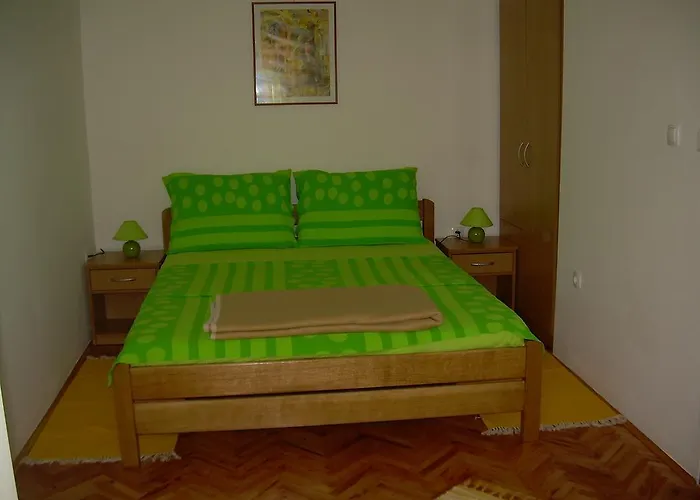 Gotovina ビオグラード・ナ・モル